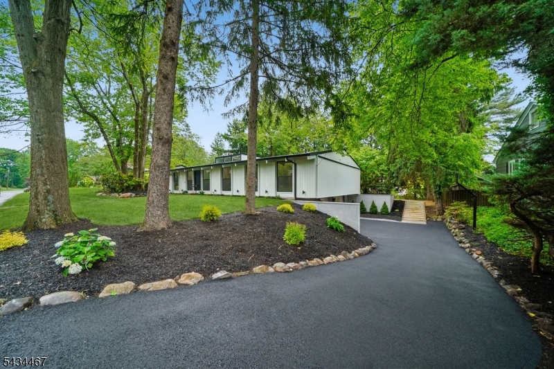 28 Fernhill Rd