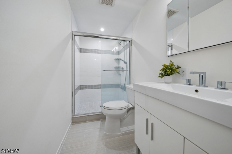 28 Fernhill Rd