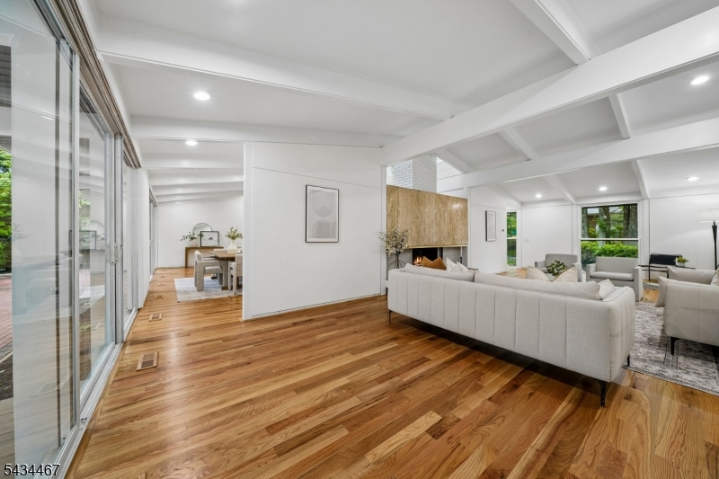 28 Fernhill Rd