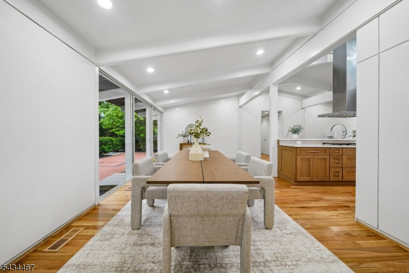 28 Fernhill Rd