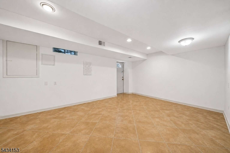1 Winchester Dr