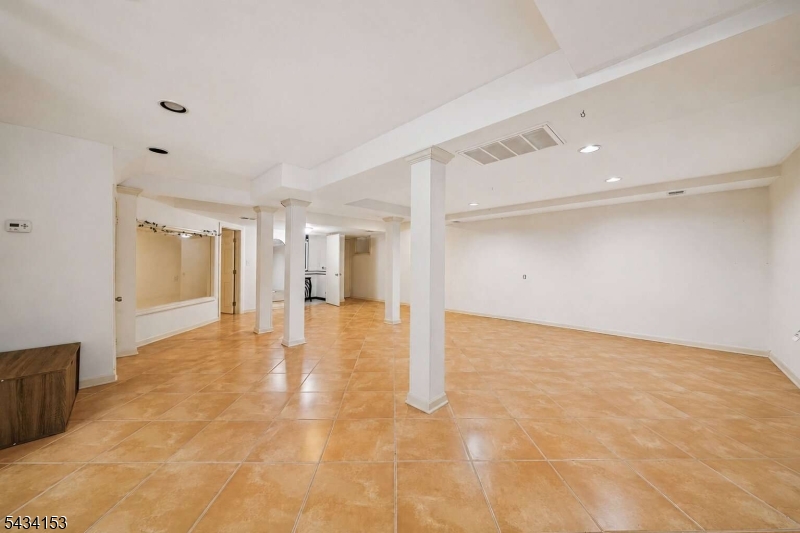 1 Winchester Dr