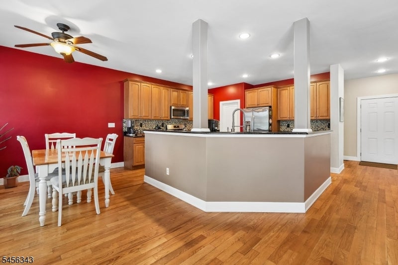 3204 Kickapoo Ave