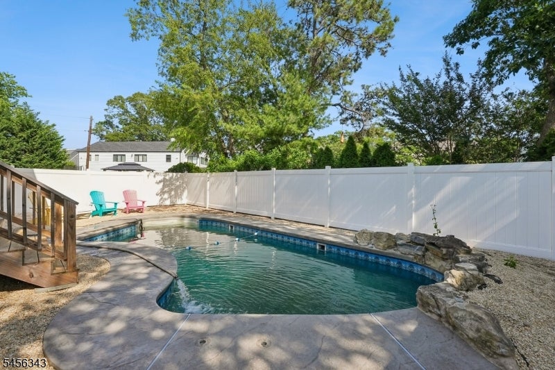 3204 Kickapoo Ave