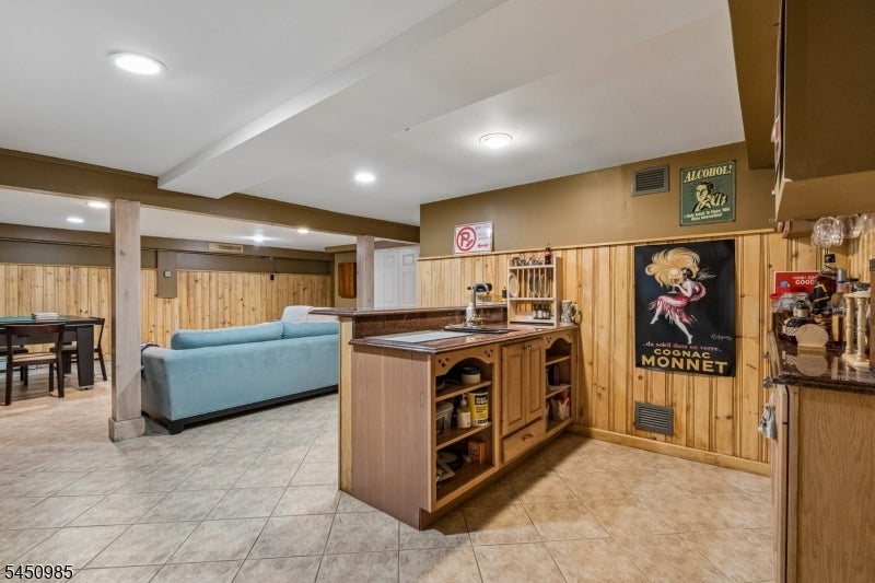 186 Laauwe Ave