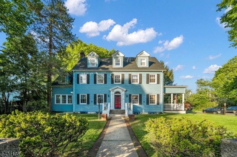 833 Salem Ave