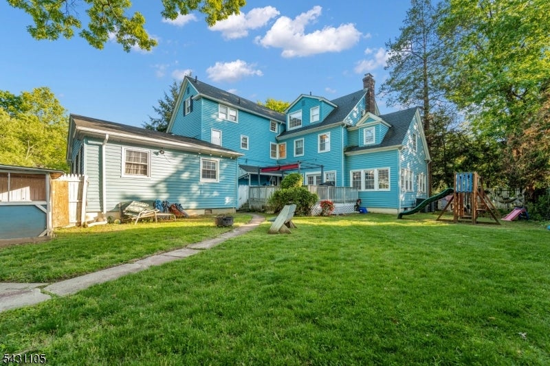 833 Salem Ave