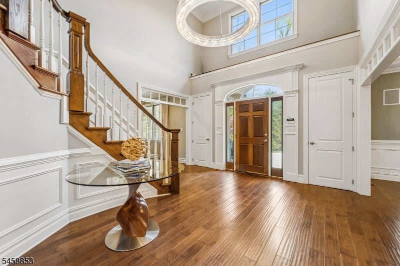 20 Pheasant Ln