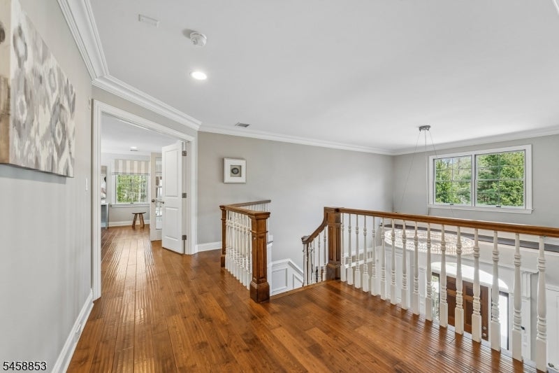 20 Pheasant Ln