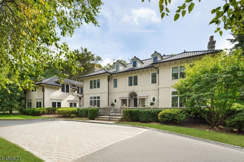 146 Village Rd