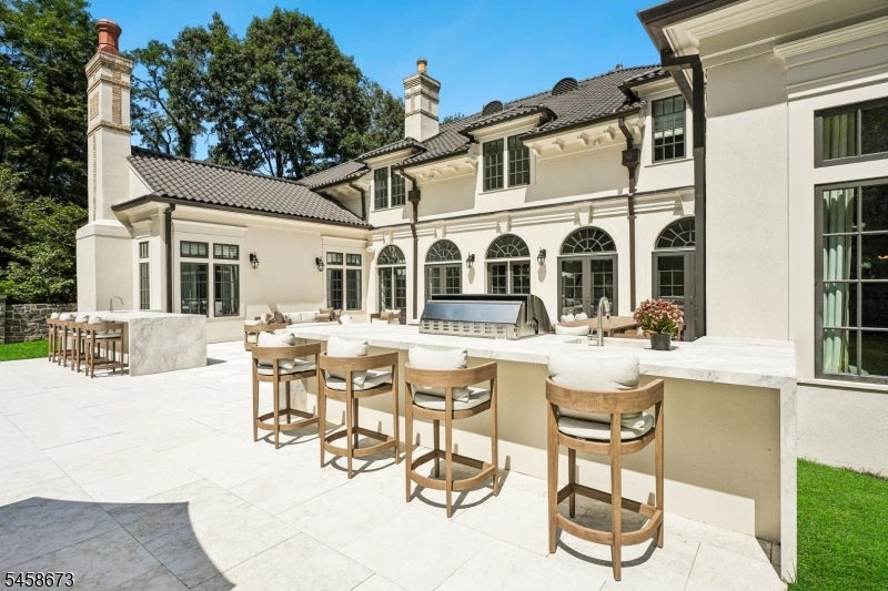 146 Village Rd