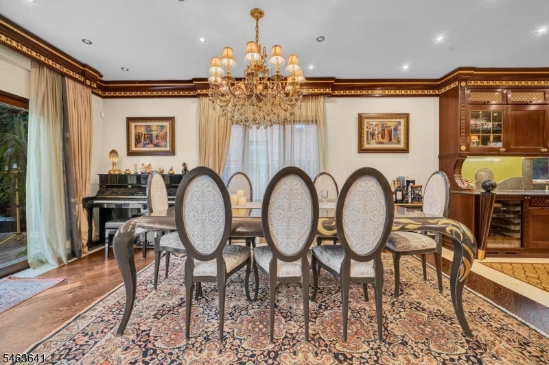 1088 Dearborn Rd