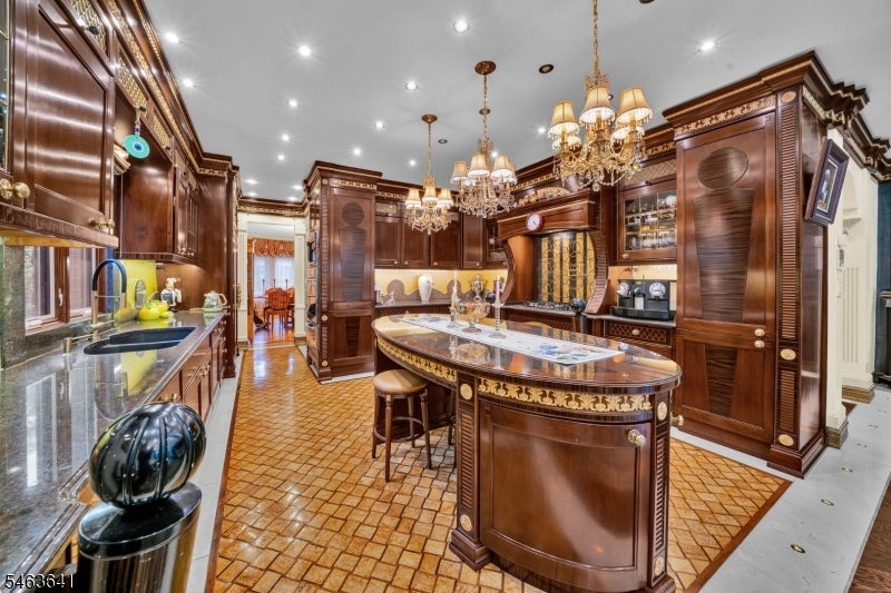 1088 Dearborn Rd