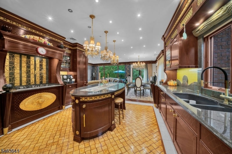 1088 Dearborn Rd