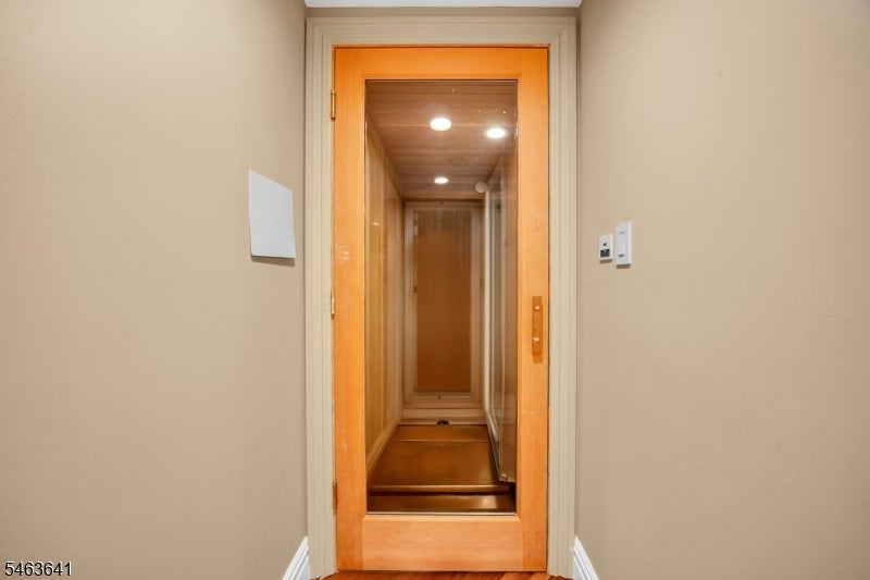 1088 Dearborn Rd