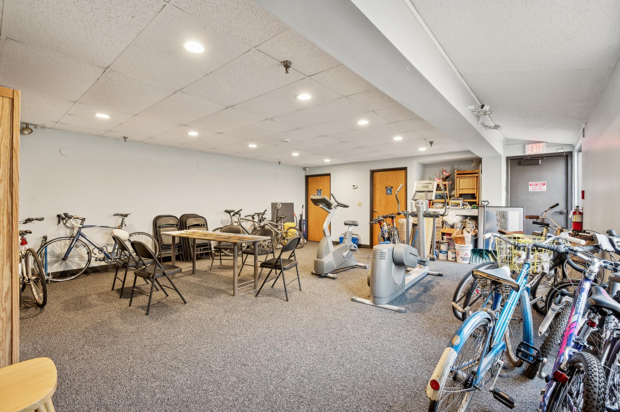 232 W Franklin Avenue Unit: #106
