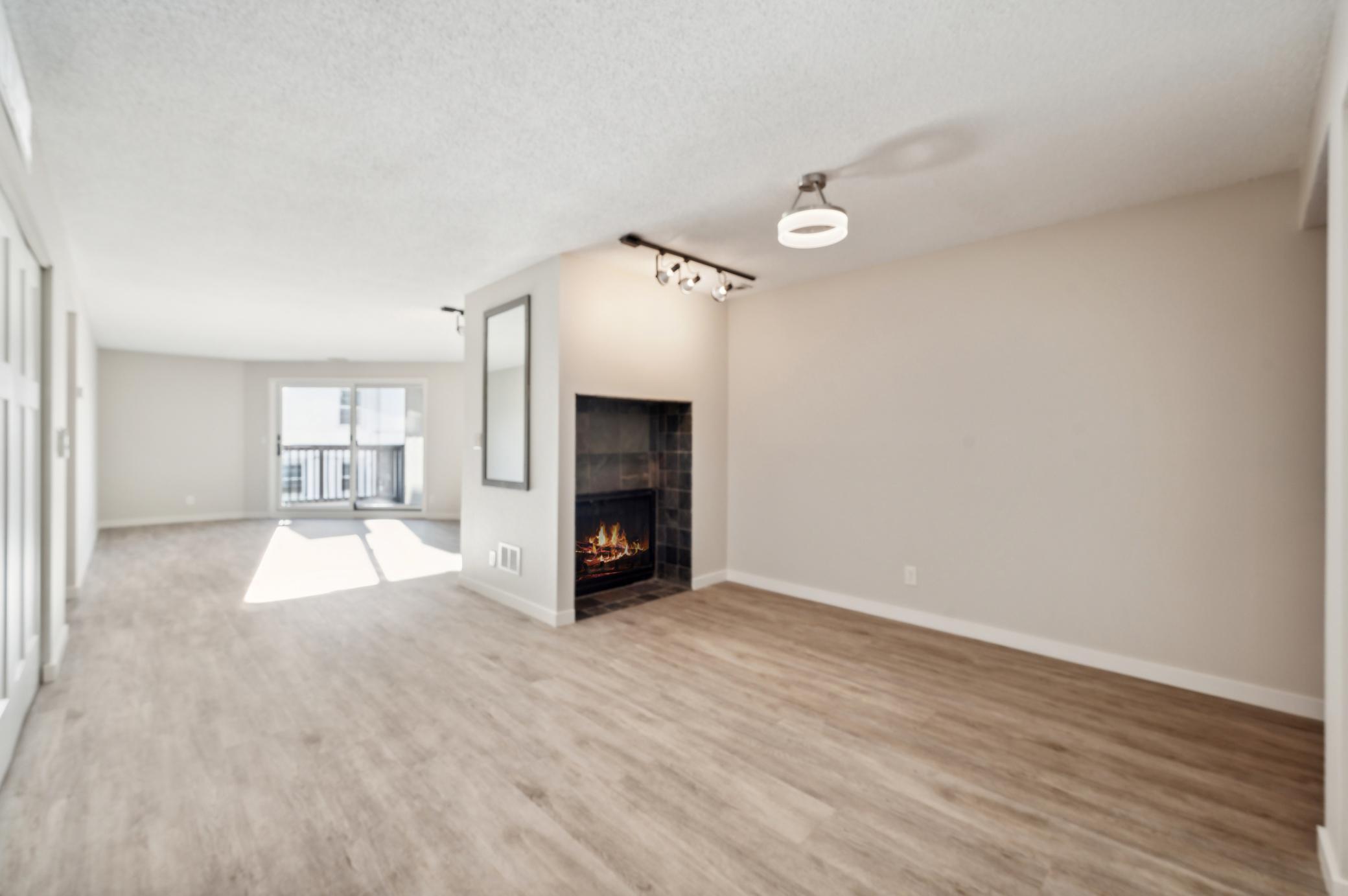 232 W Franklin Avenue Unit: #106