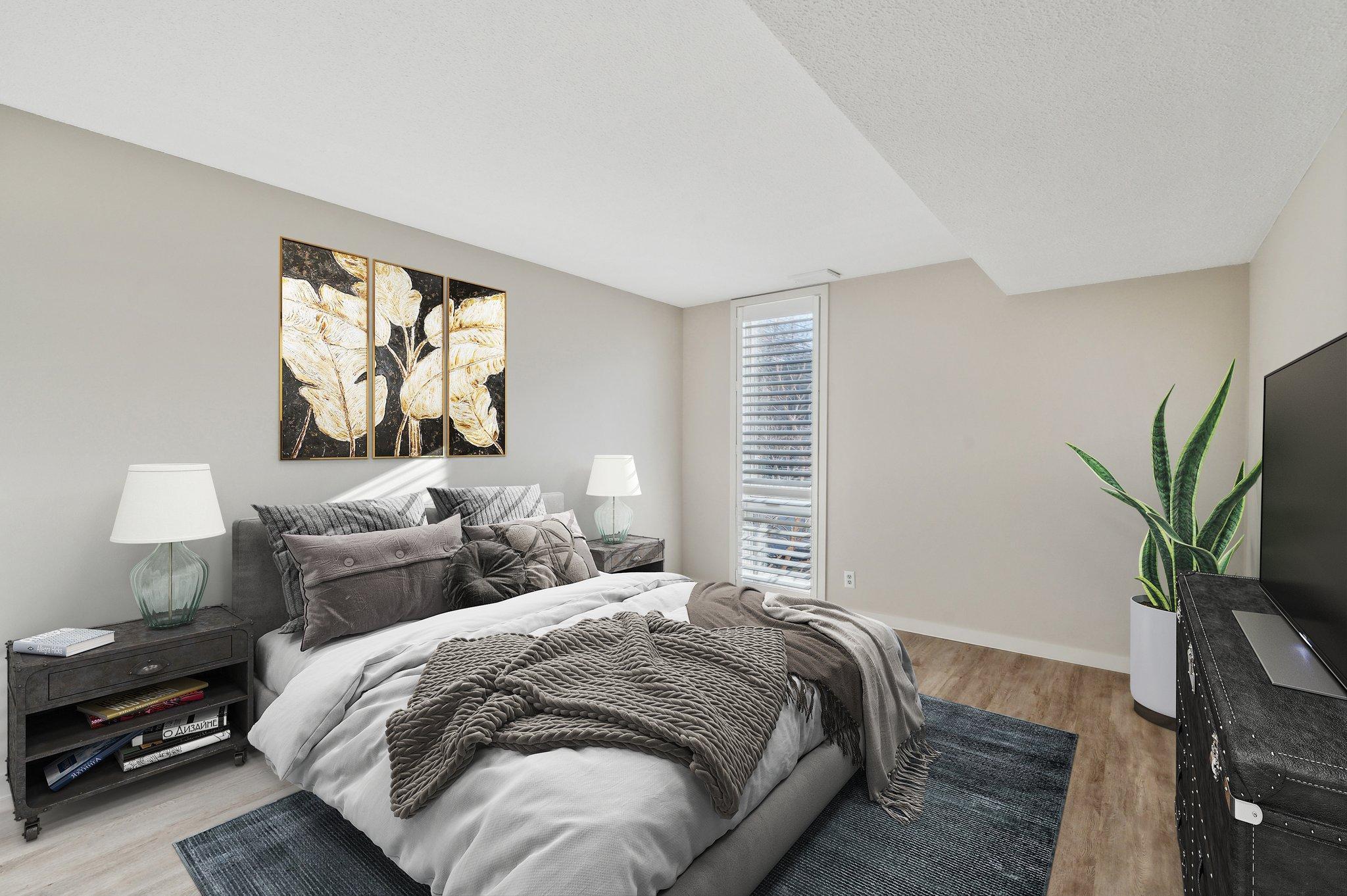 232 W Franklin Avenue Unit: #106