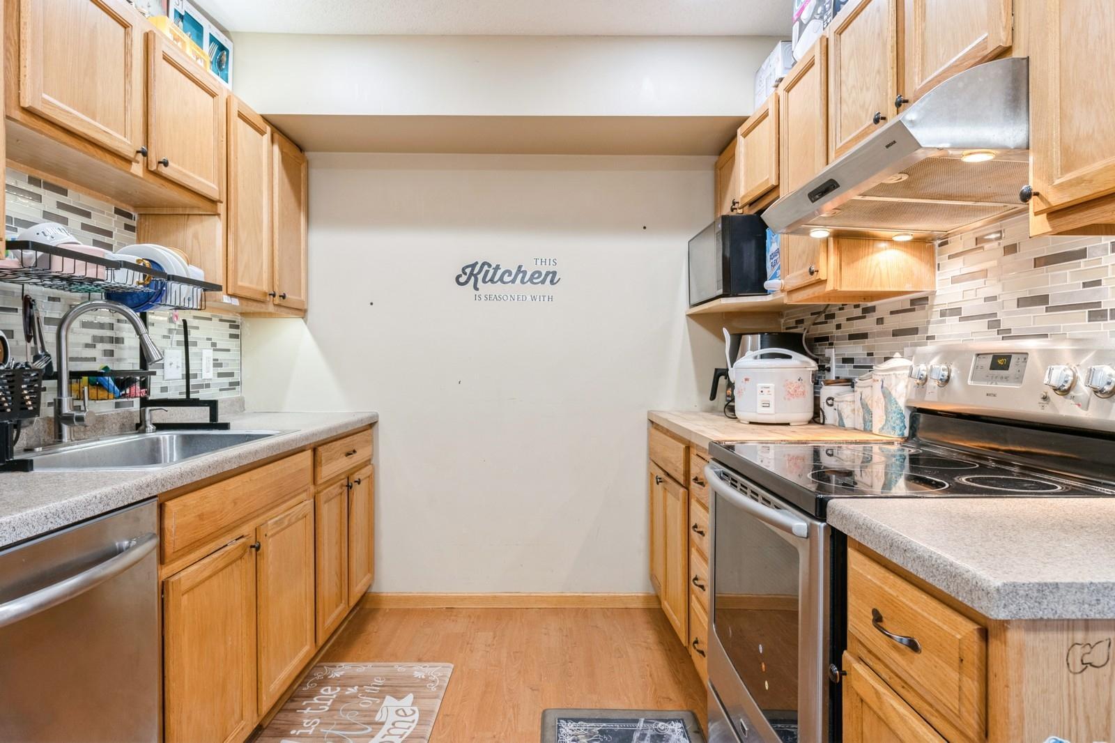 1513 Mcintosh Circle