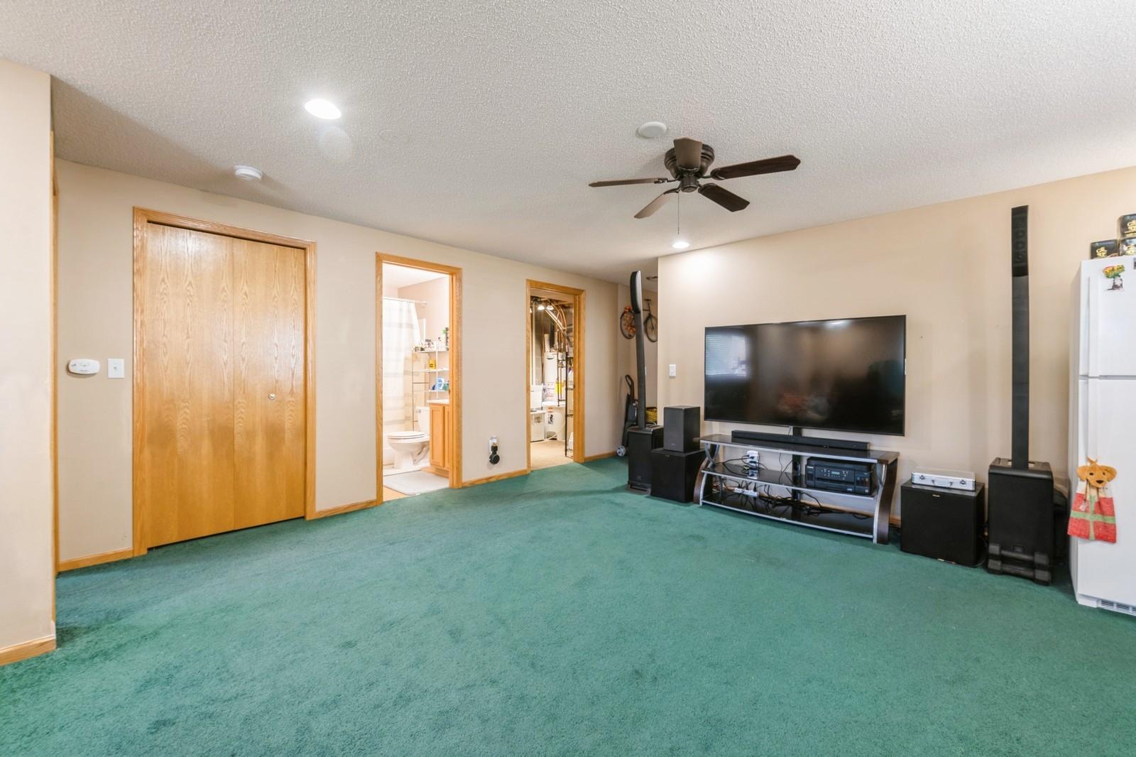 1513 Mcintosh Circle