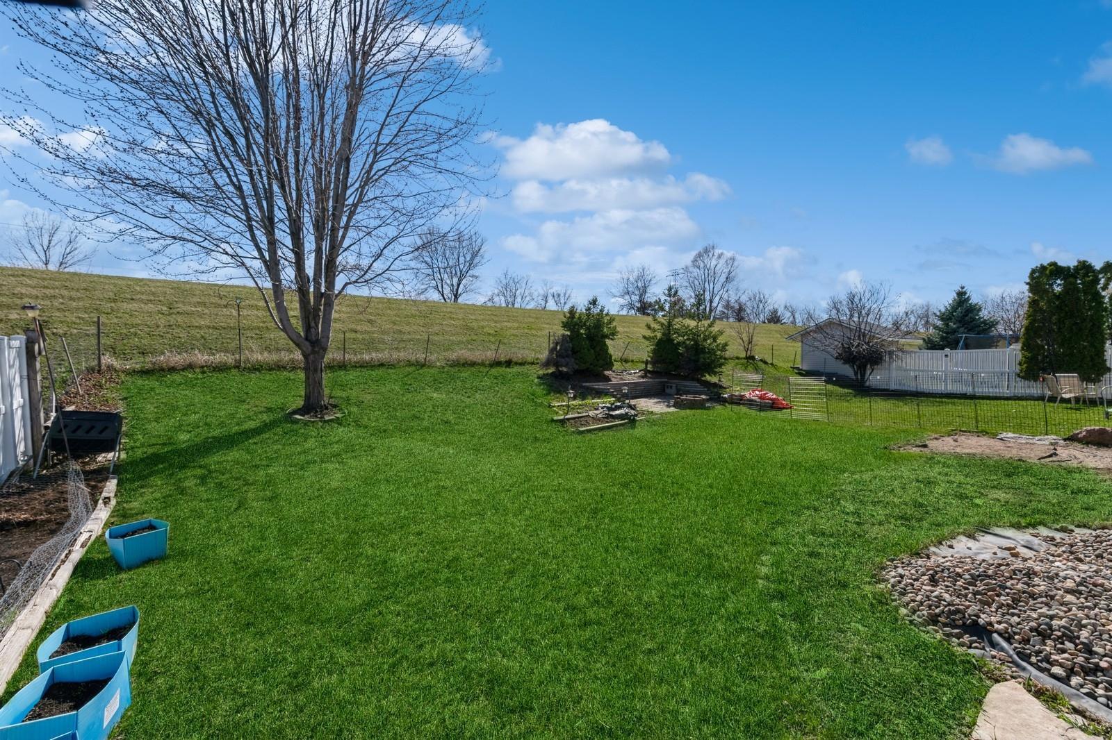 1513 Mcintosh Circle