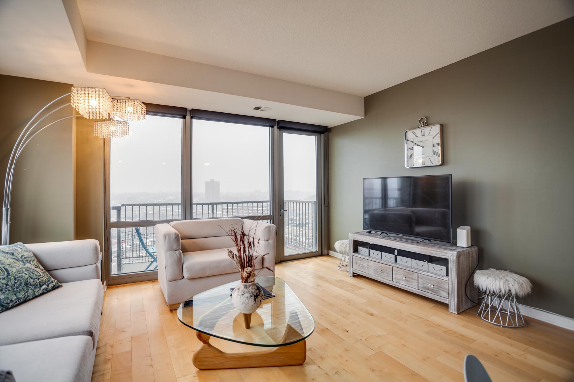 929 Portland Avenue Unit: 1206