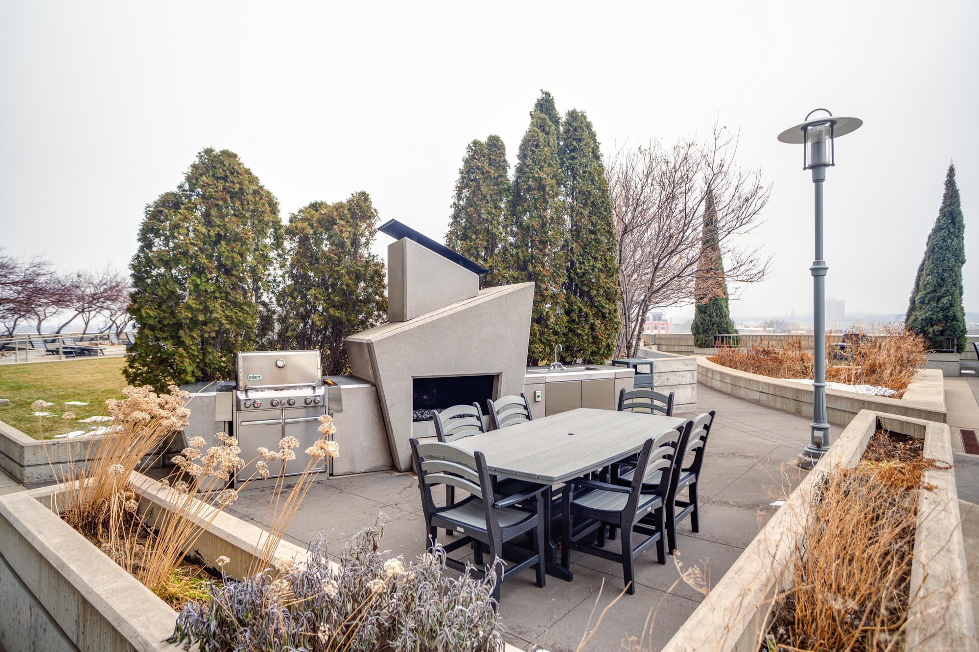 929 Portland Avenue Unit: 1206