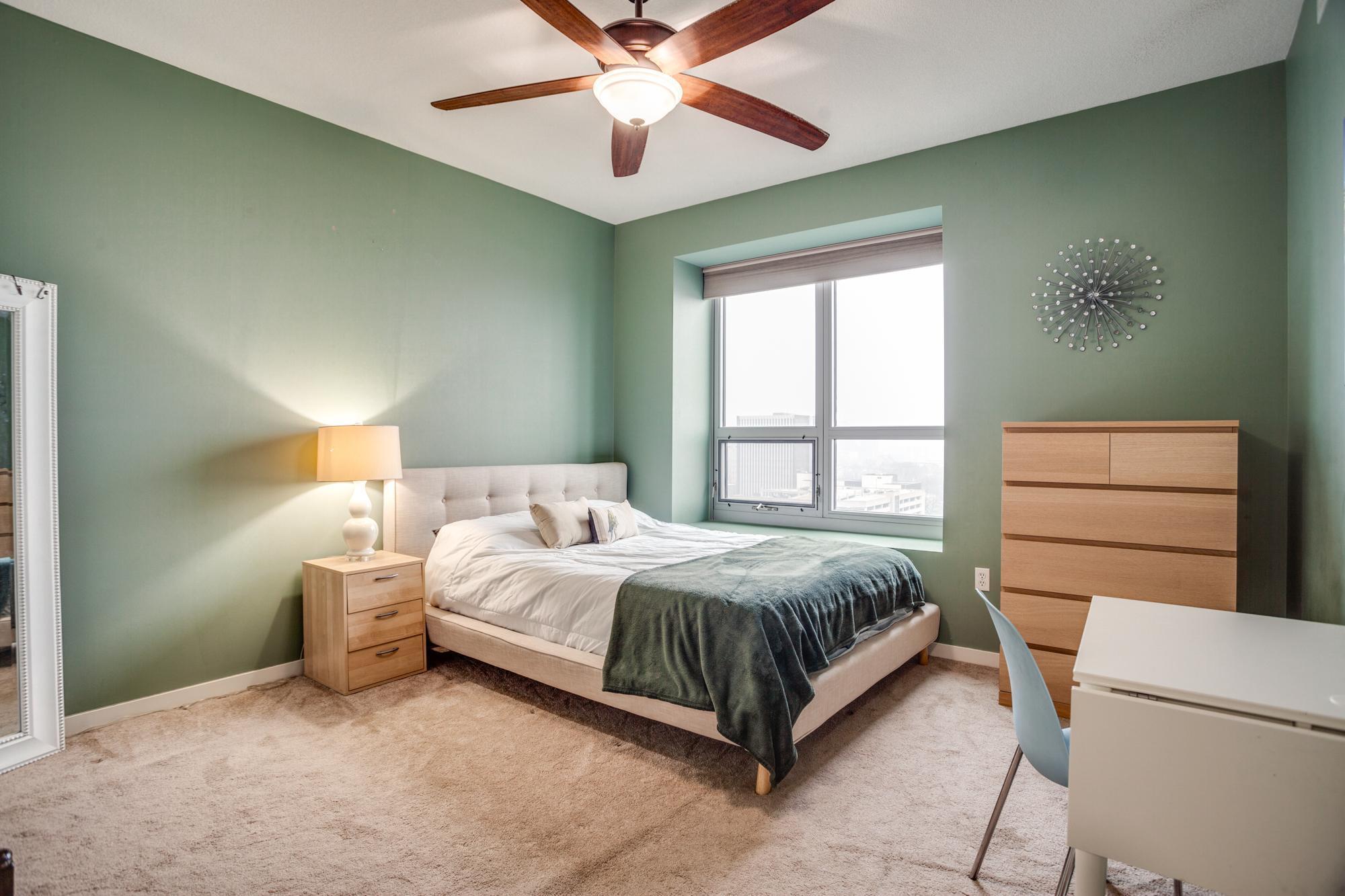 929 Portland Avenue Unit: 1206