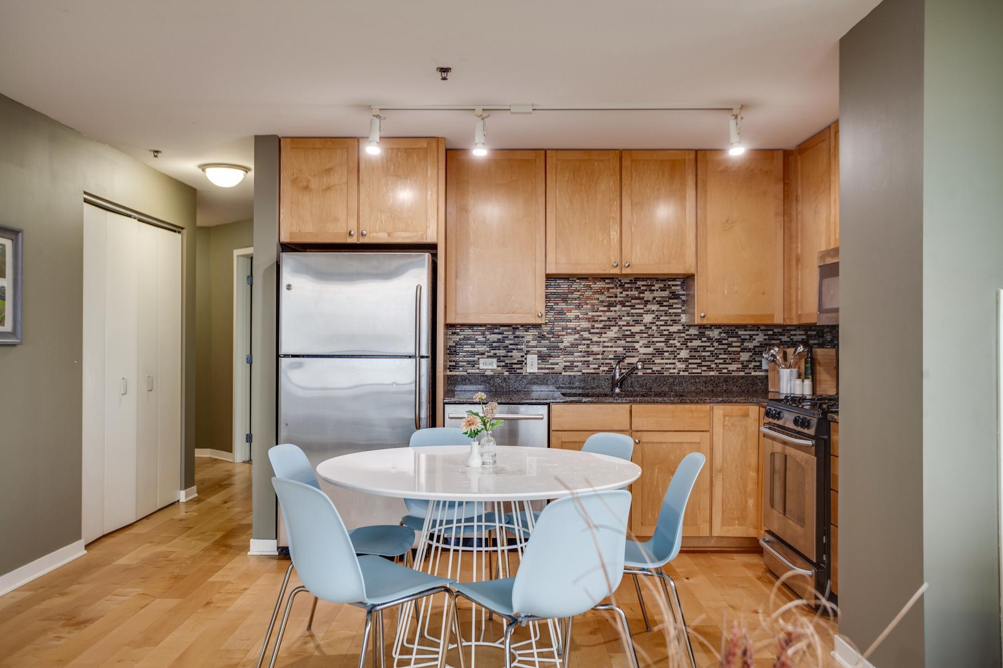 929 Portland Avenue Unit: 1206