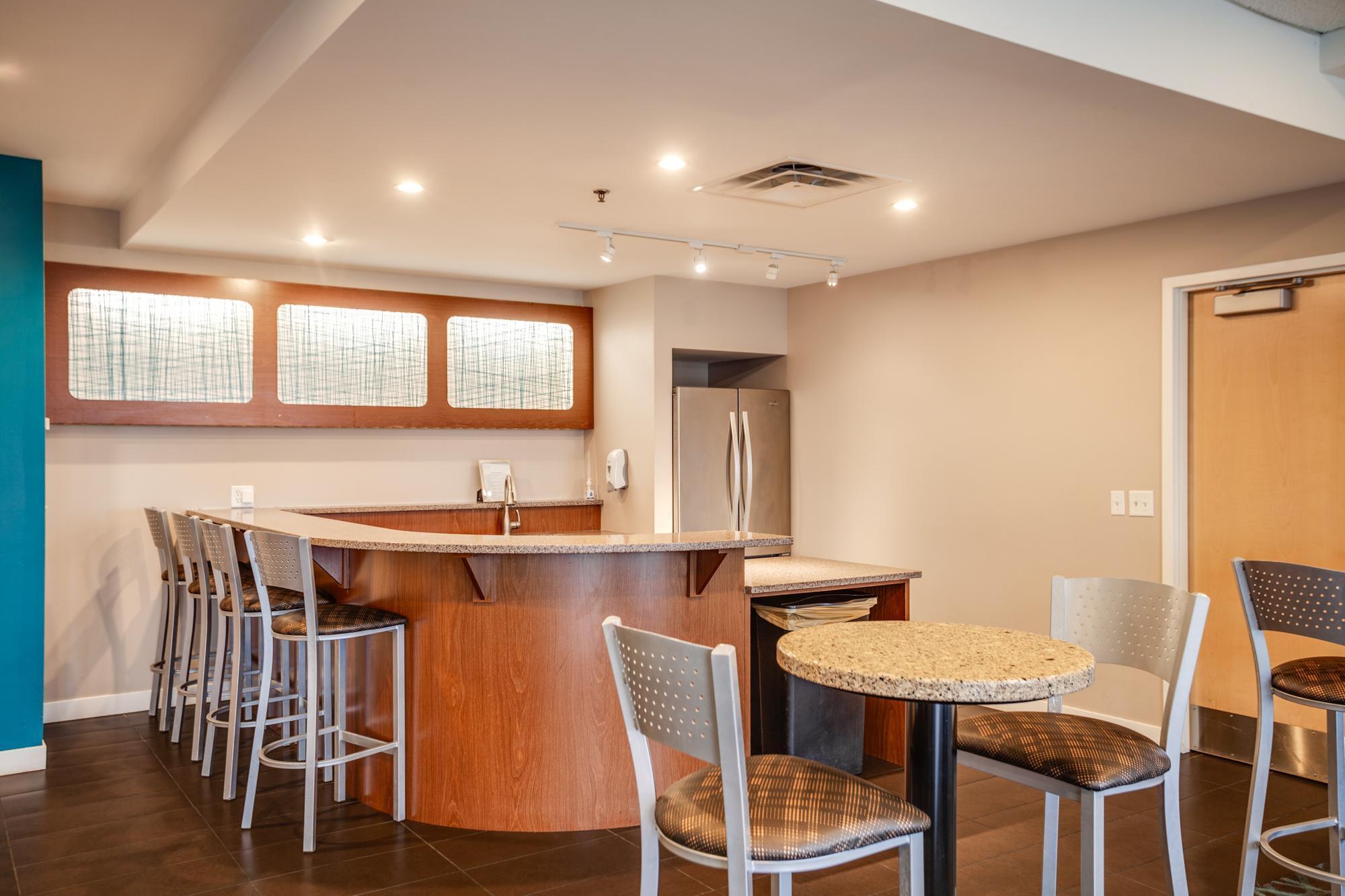 929 Portland Avenue Unit: 1206