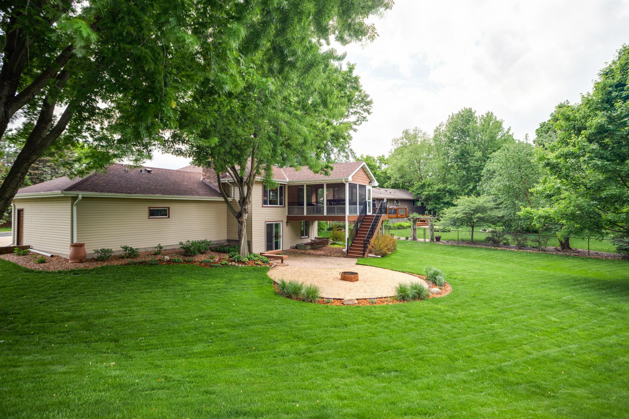 12241 Robin Road
