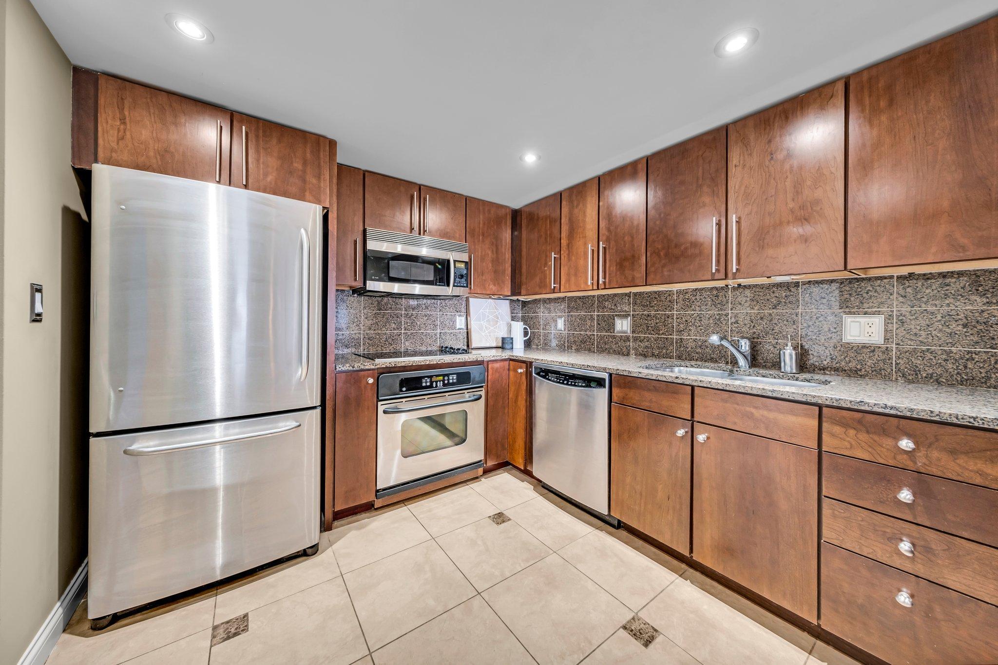 110 1st Avenue NE Unit: F701