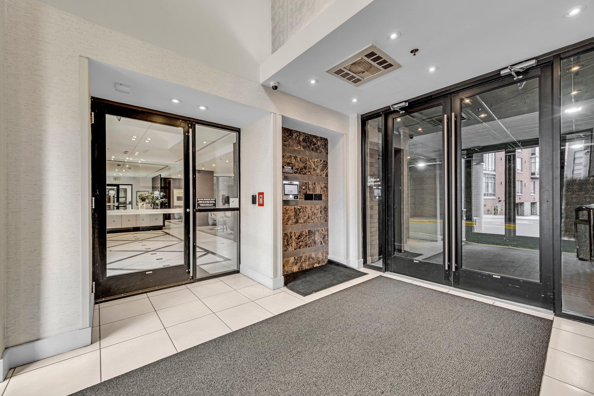 110 1st Avenue NE Unit: F701