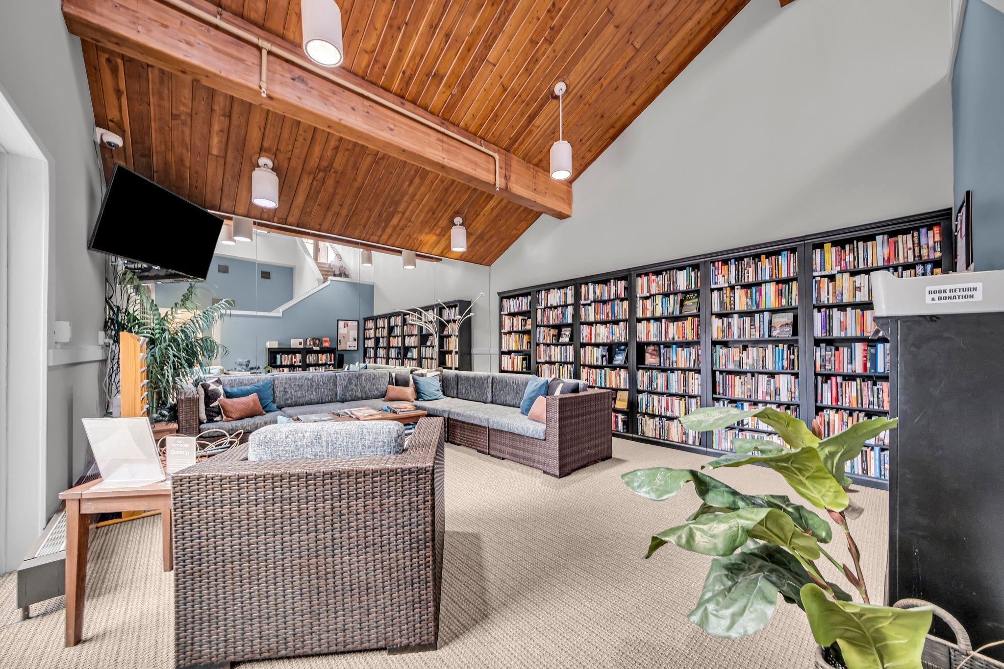 110 1st Avenue NE Unit: F701