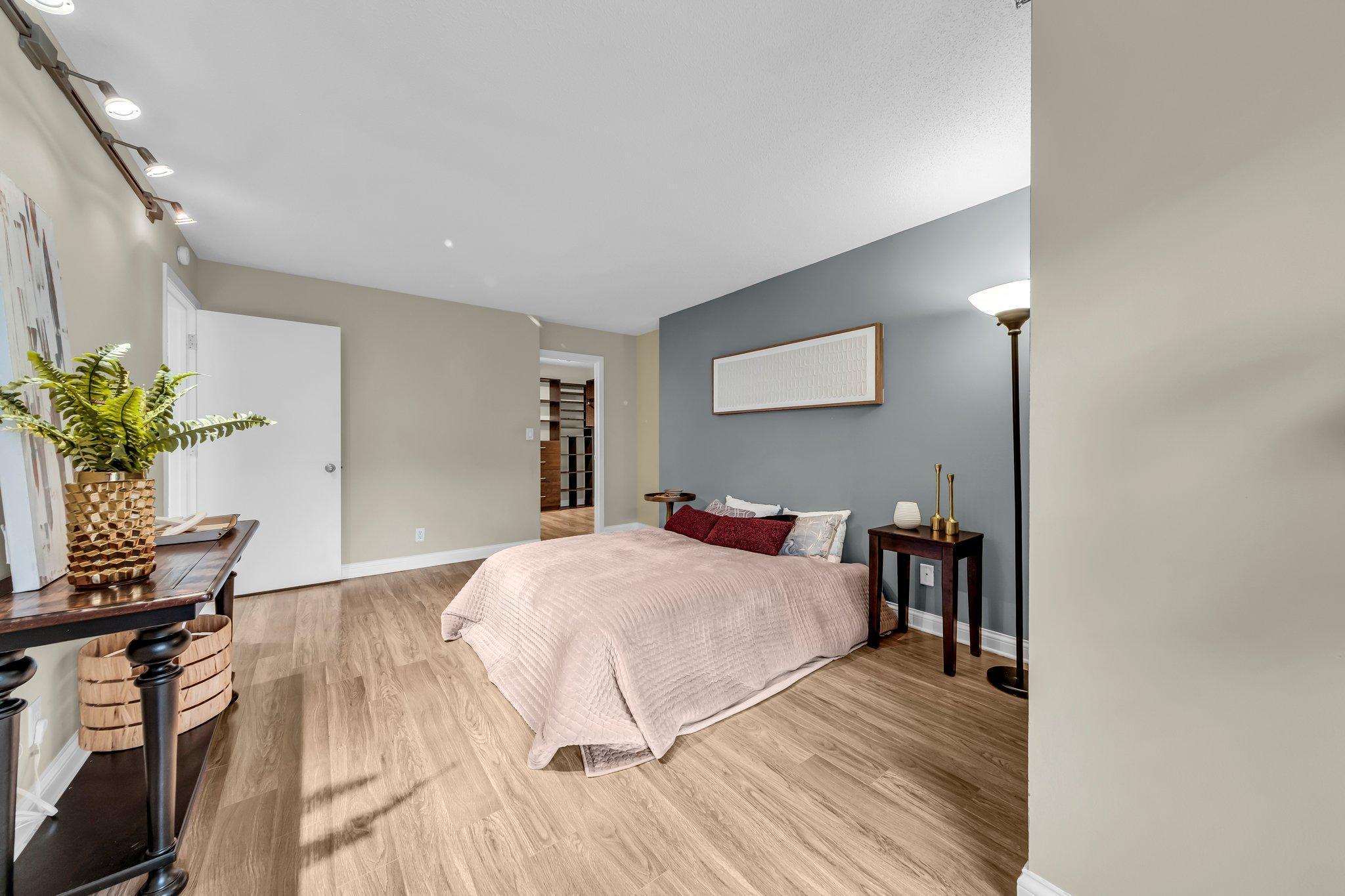 110 1st Avenue NE Unit: F701