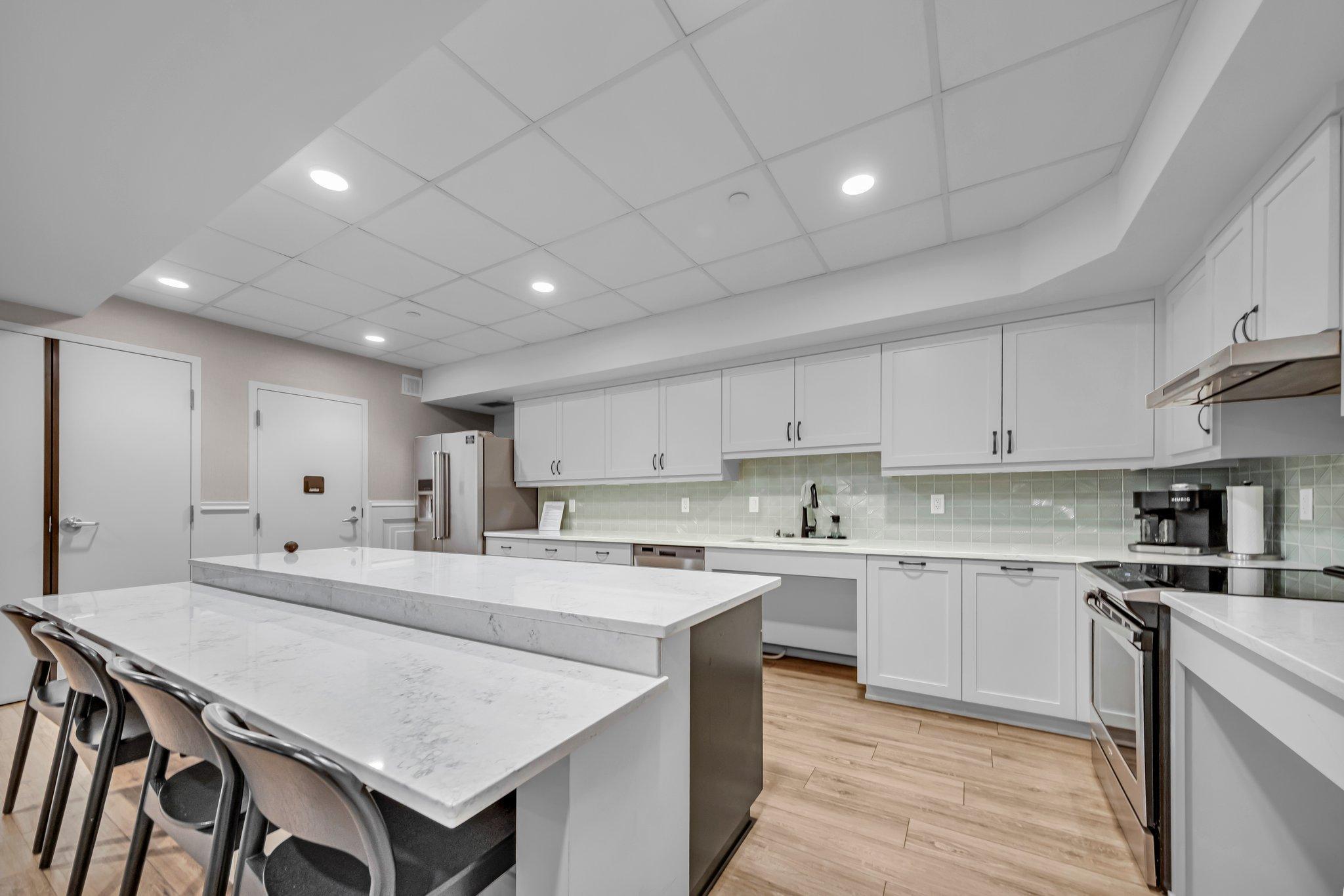 110 1st Avenue NE Unit: F701