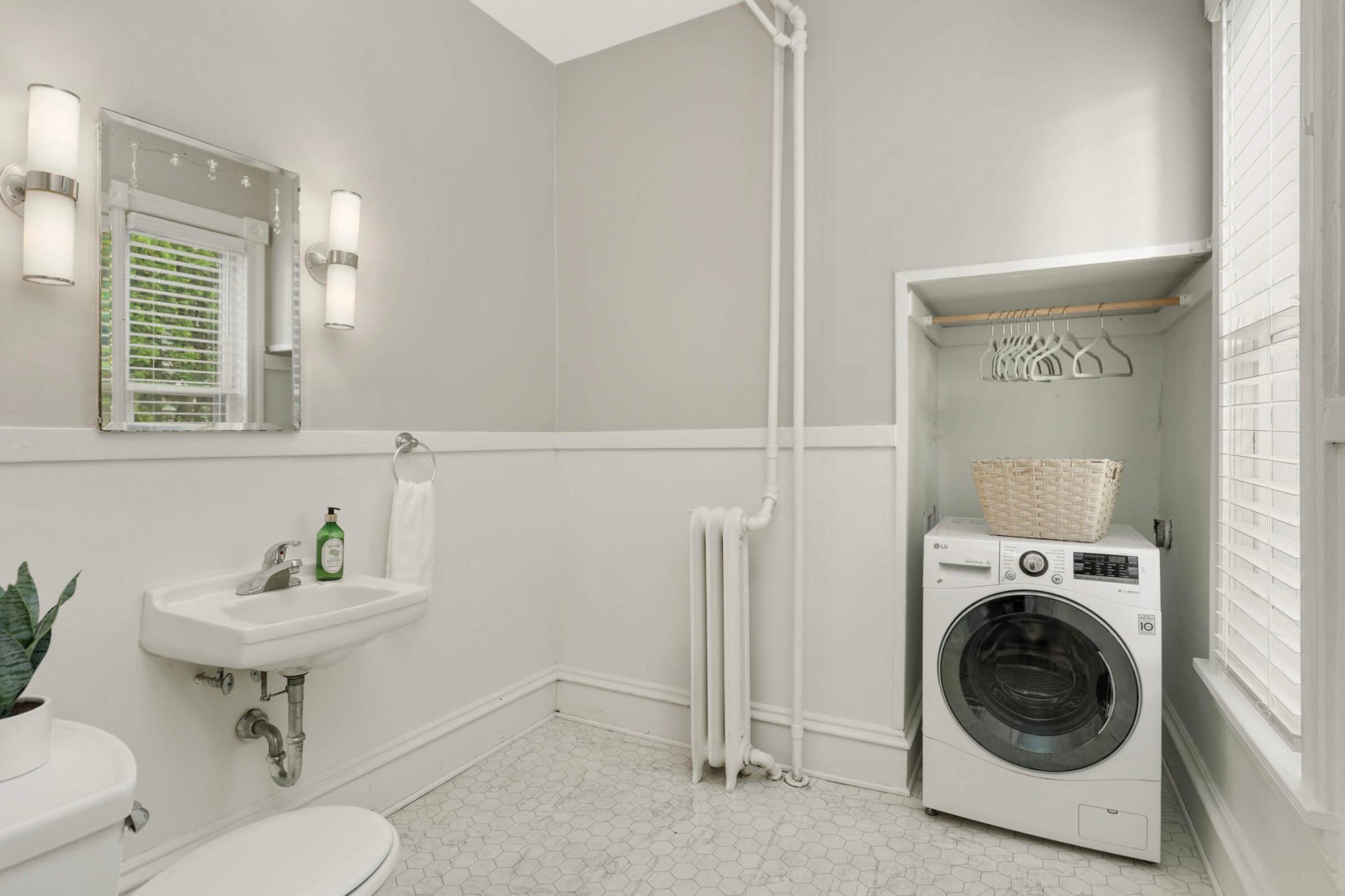 124 W 27th Street