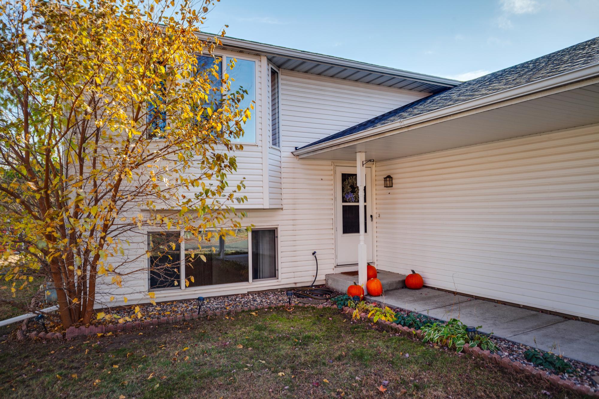 348 Columbine Lane