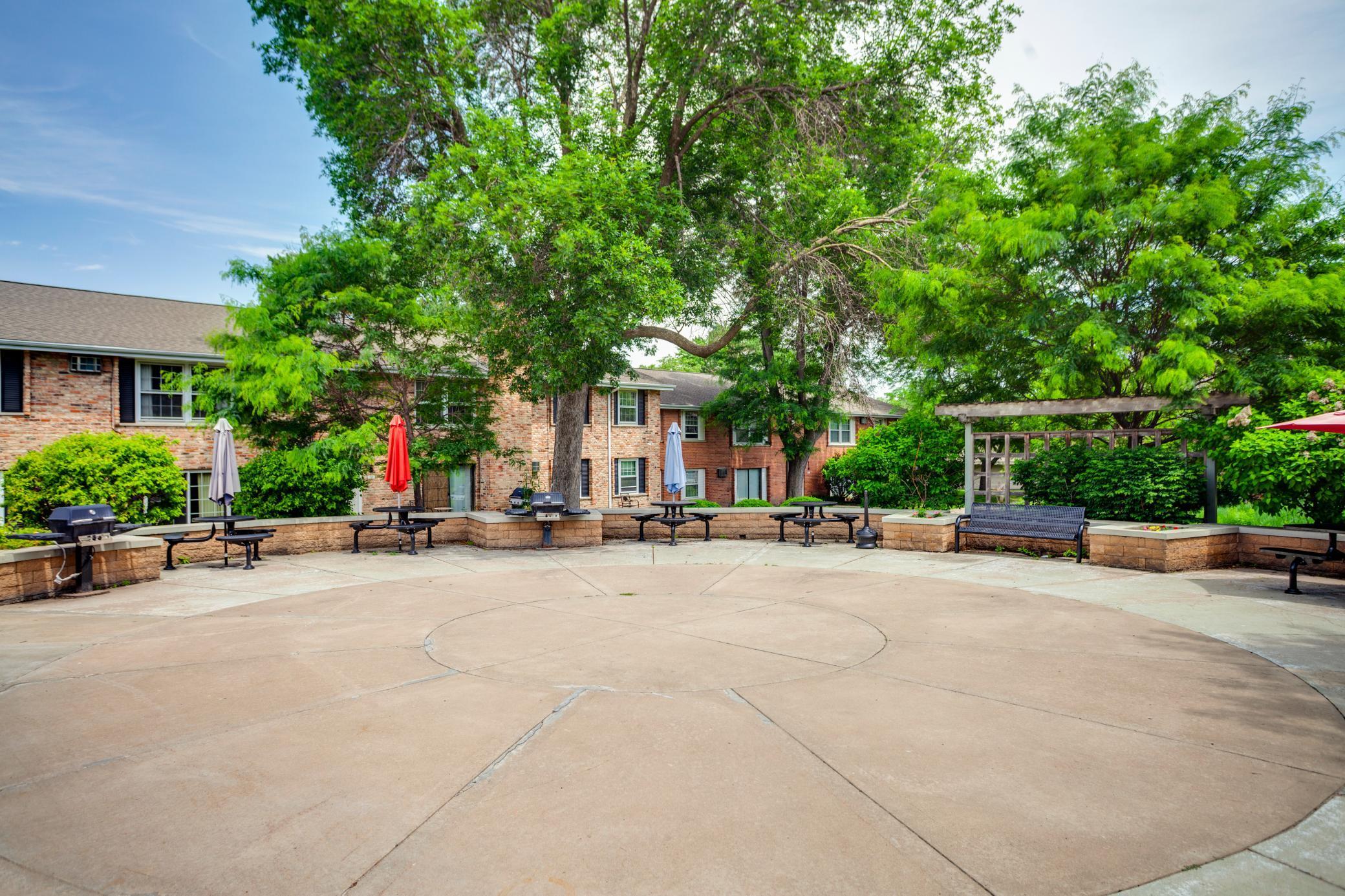 702 Old Settlers Trail Unit: 3