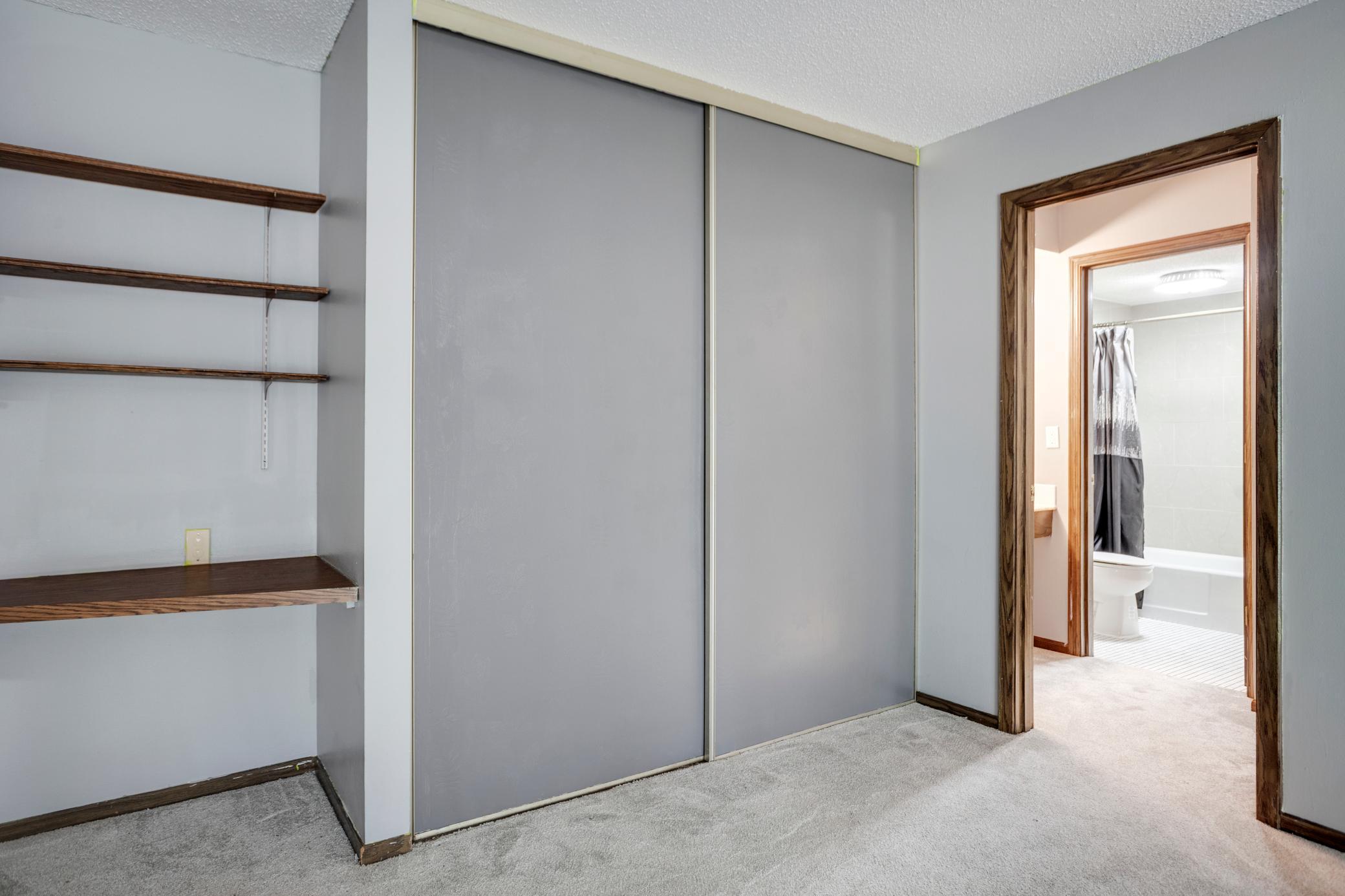702 Old Settlers Trail Unit: 3