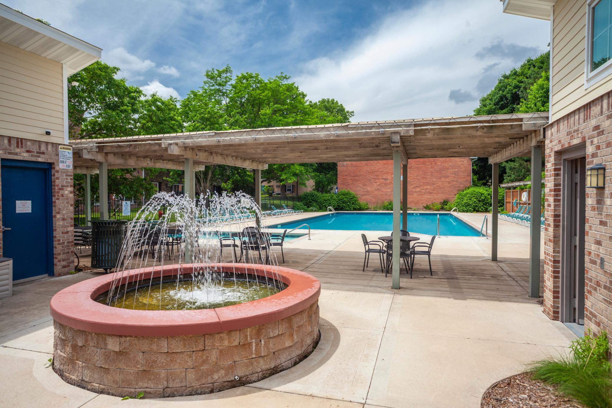 702 Old Settlers Trail Unit: 3