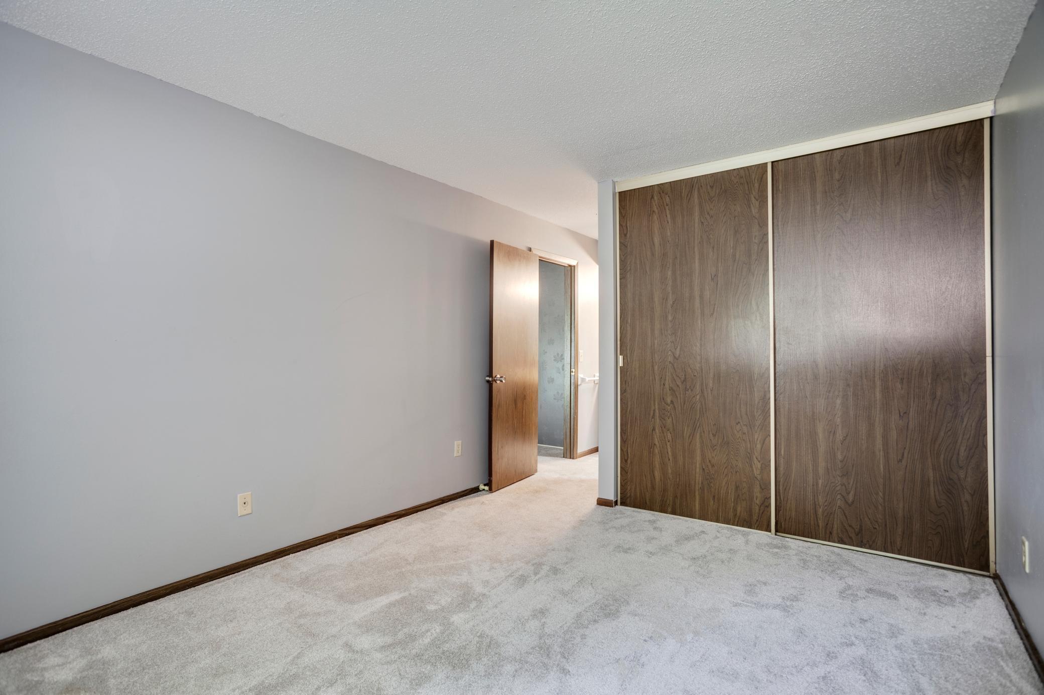 702 Old Settlers Trail Unit: 3