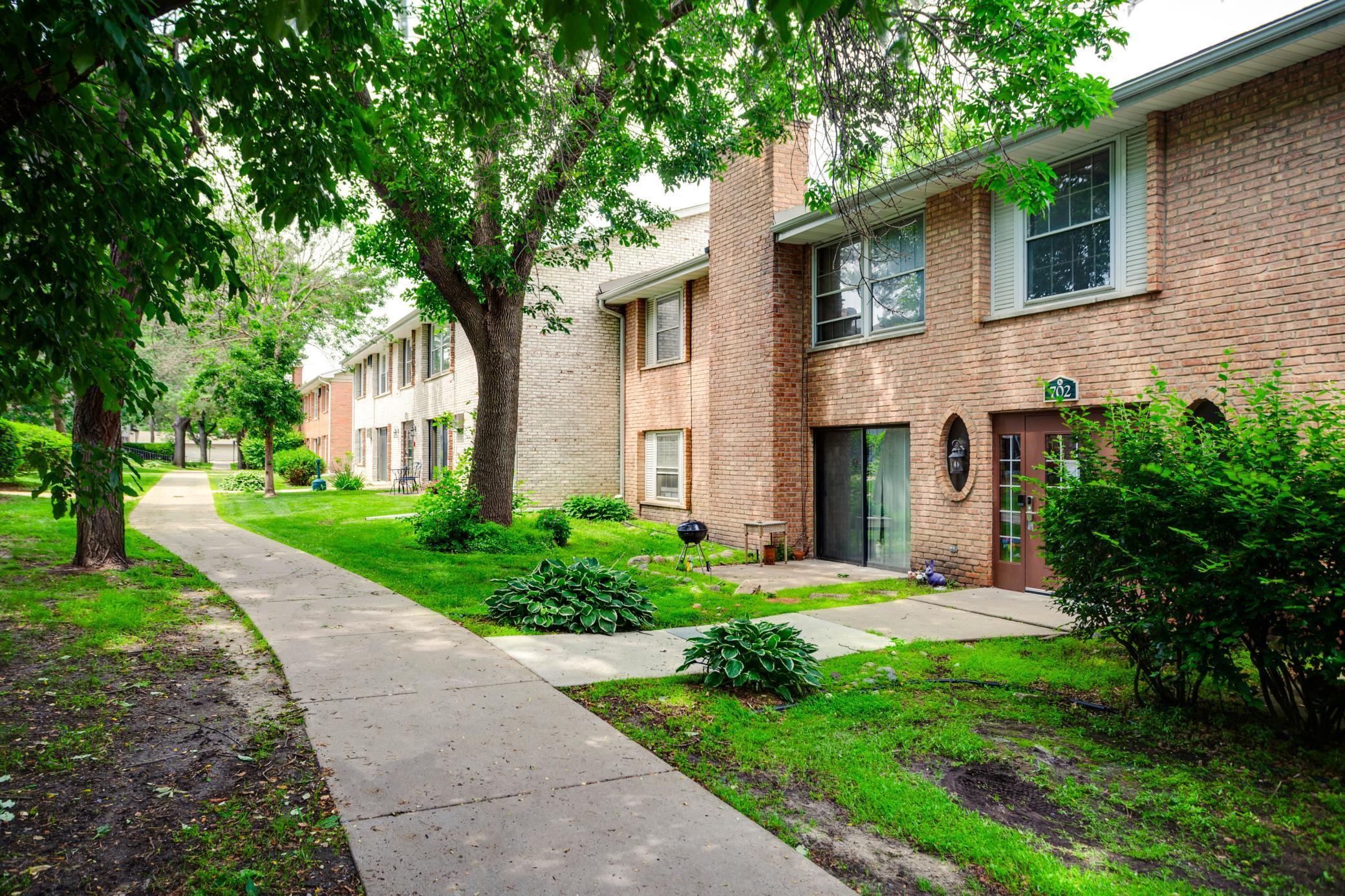 702 Old Settlers Trail Unit: 3