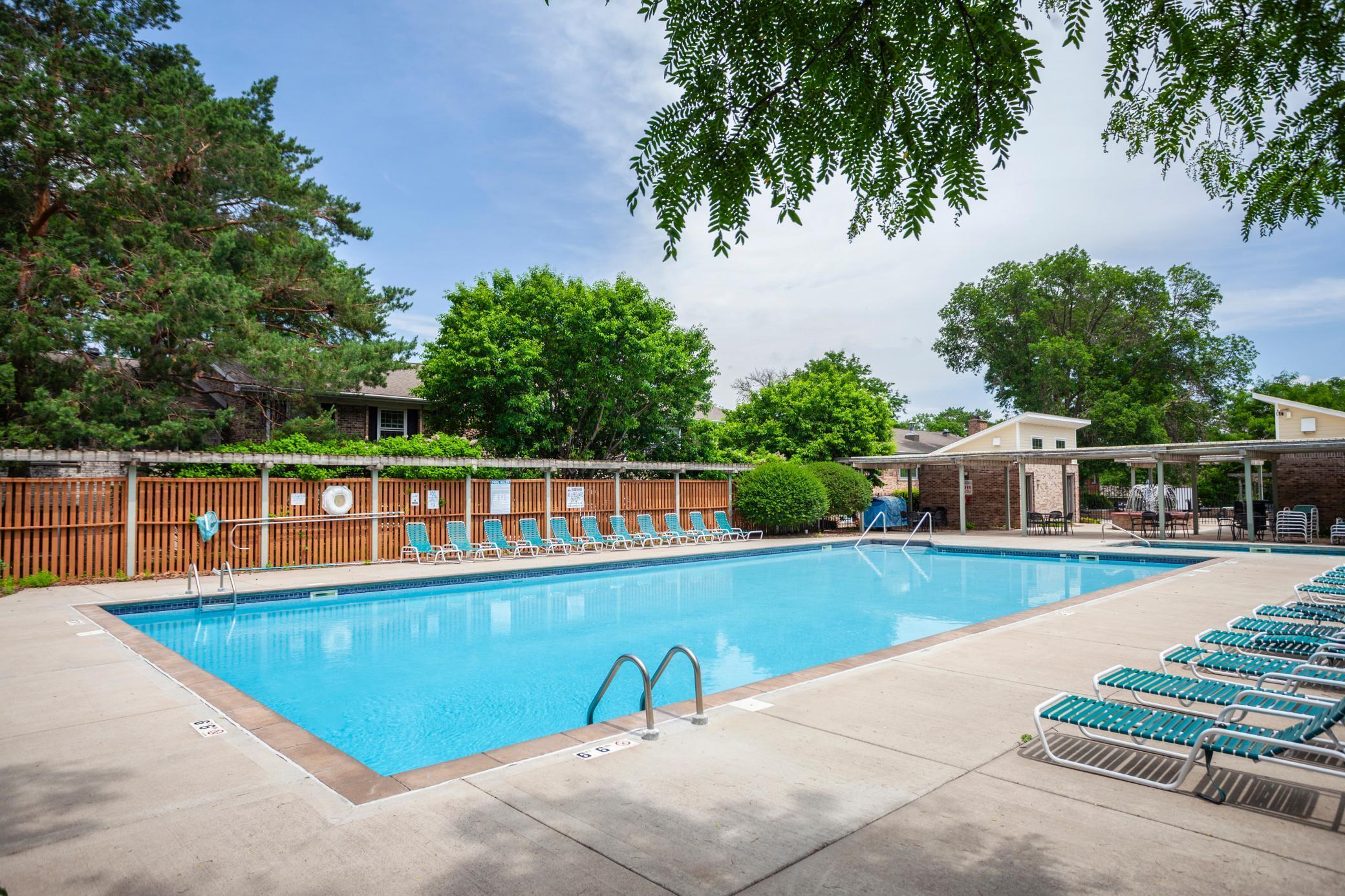 702 Old Settlers Trail Unit: 3
