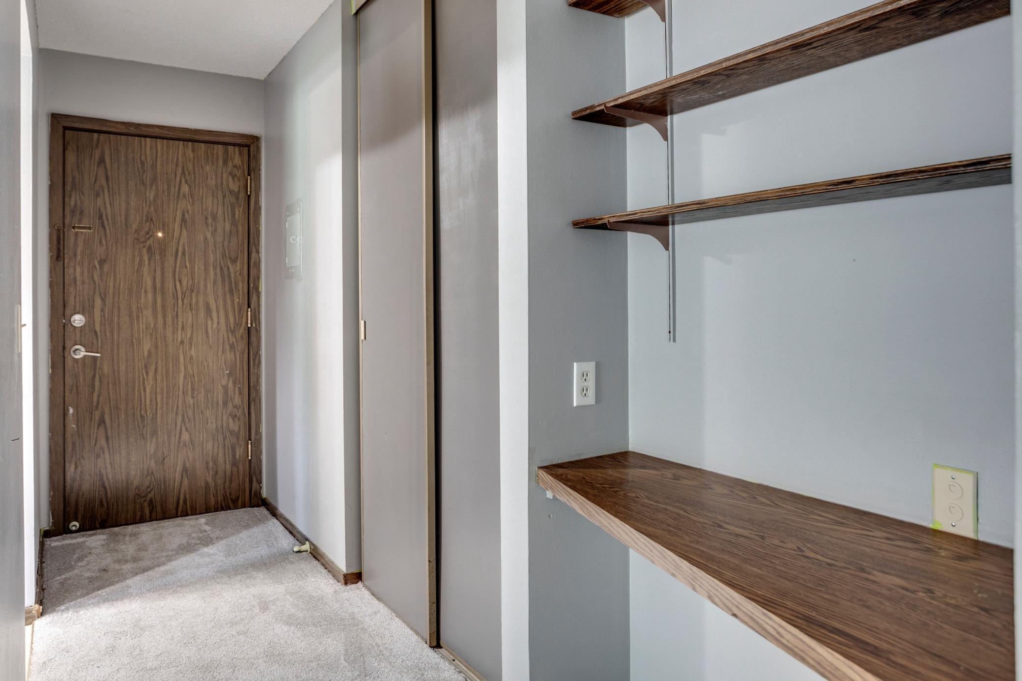 702 Old Settlers Trail Unit: 3