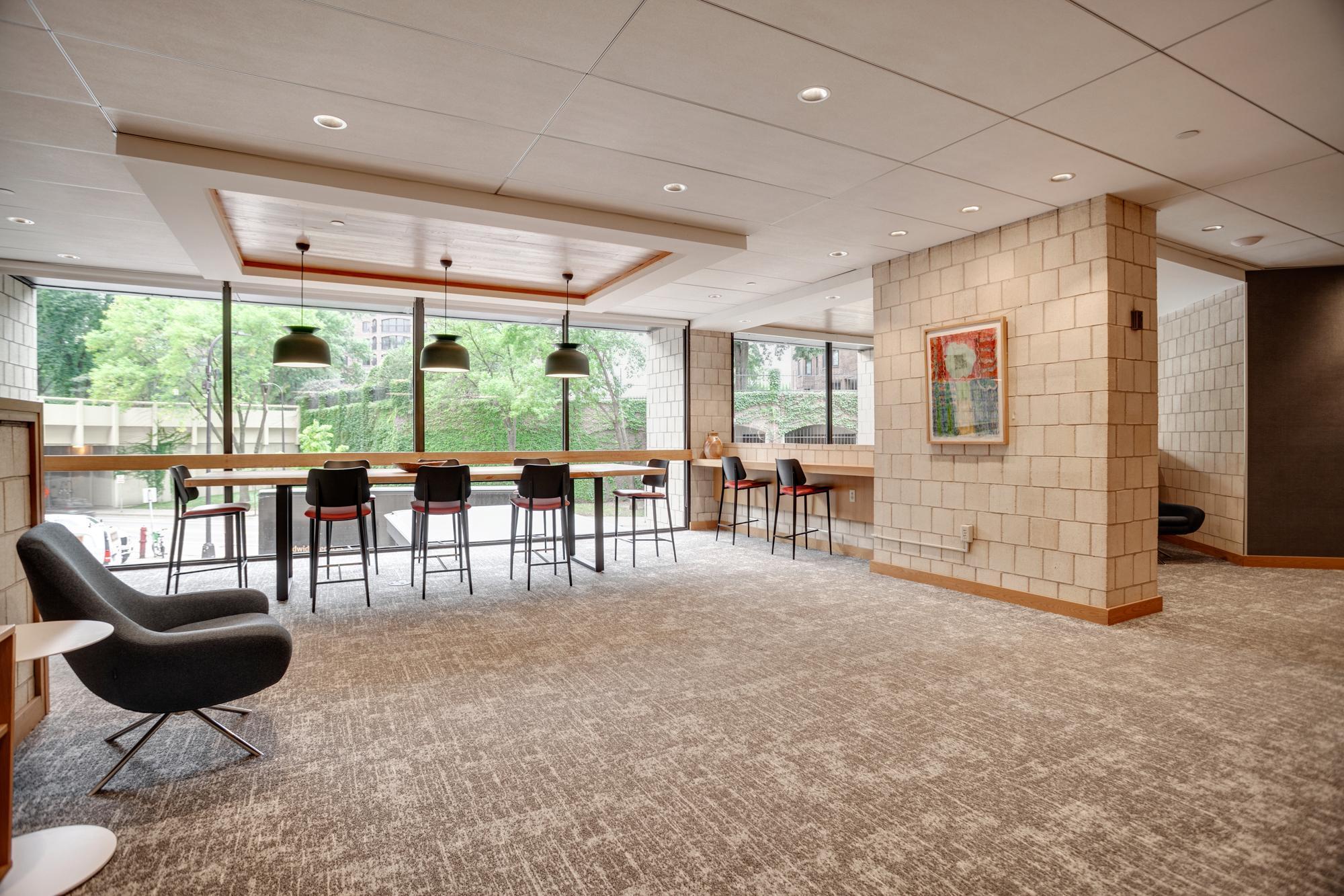 1225 Lasalle Avenue Unit: 1704