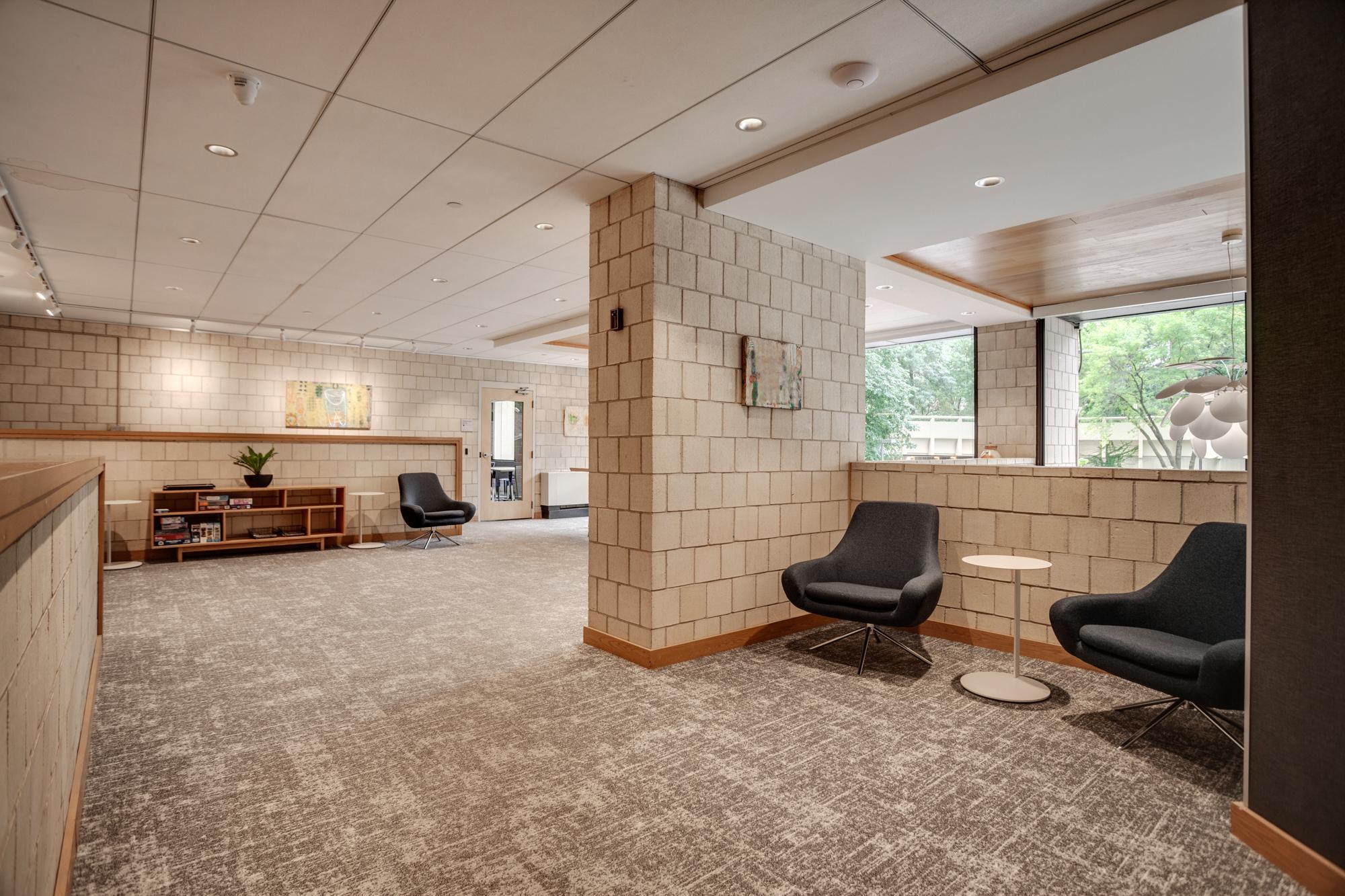 1225 Lasalle Avenue Unit: 1704