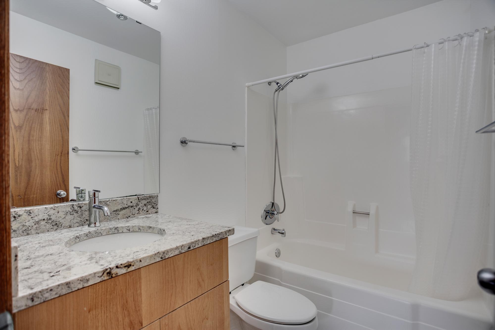 1225 Lasalle Avenue Unit: 1704