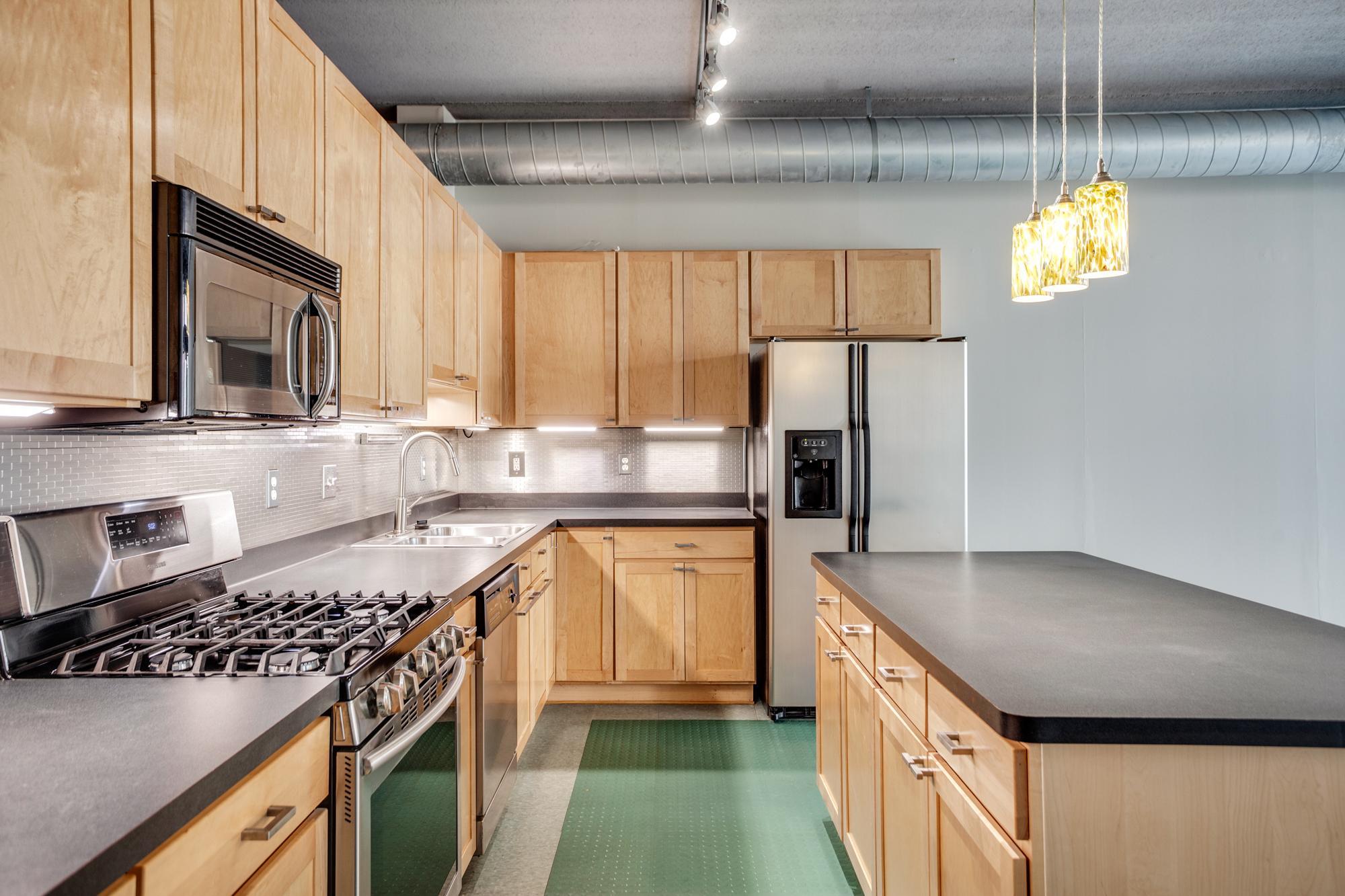 710 N 4th Street Unit: E207