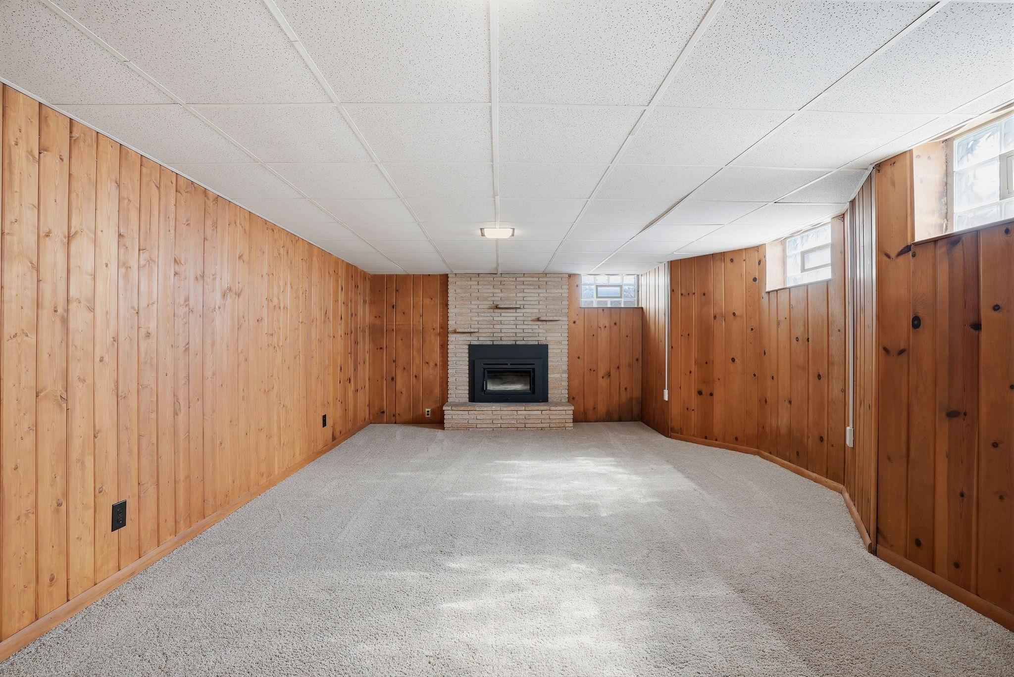 2410 E 43rd Street